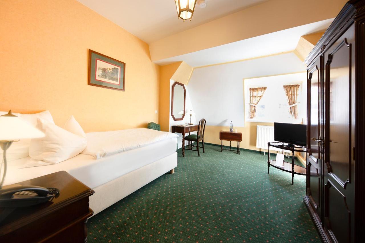 Schlosshotel Villa Westerberge Aschersleben Dış mekan fotoğraf